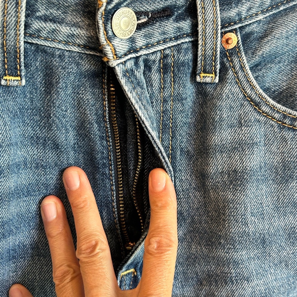 Levi’s Ribcage Wide Leg - Picture 3 of 5